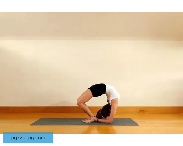 深度学习瑜伽：灵活身心，焕发能量